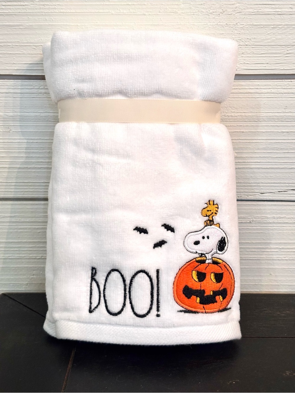 Peanuts x Rae Dunn Set Of 2 Hand Towels BOO! Snoopy Woodstock Halloween NEW